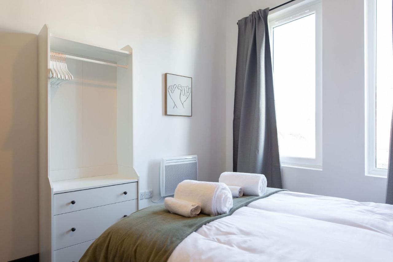The Kingsway- 2 Bedroom Central Swansea Apartments By Stayright Exterior photo