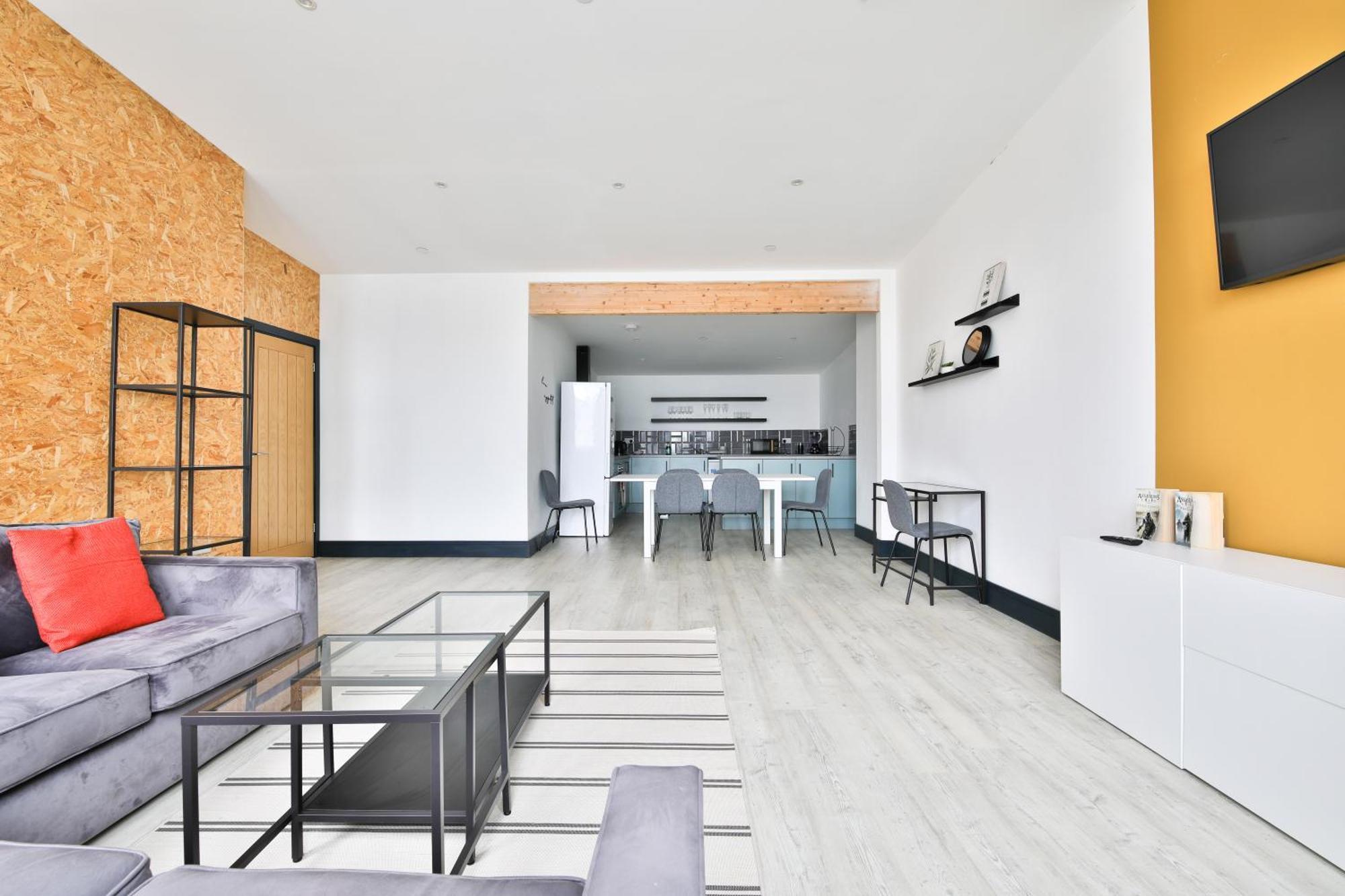 The Kingsway- 2 Bedroom Central Swansea Apartments By Stayright Exterior photo