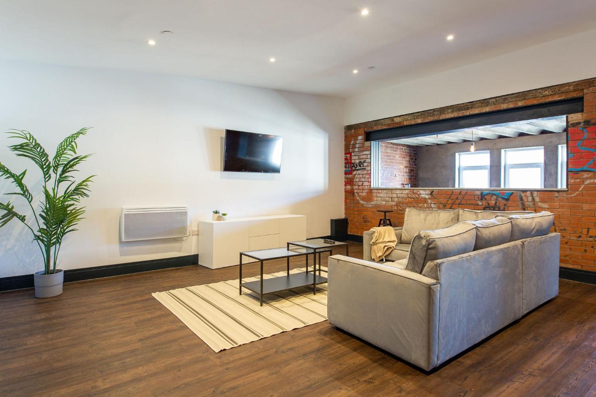 The Kingsway- 2 Bedroom Central Swansea Apartments By Stayright Exterior photo
