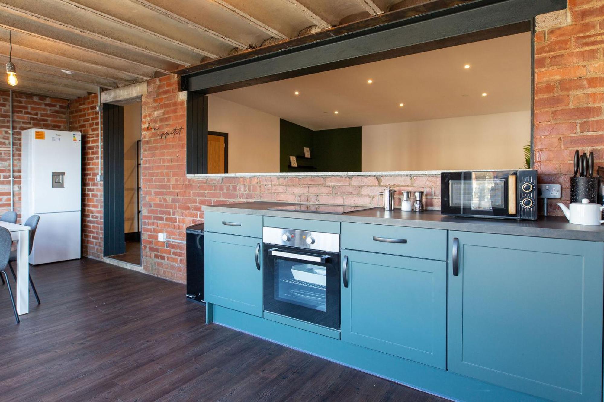 The Kingsway- 2 Bedroom Central Swansea Apartments By Stayright Exterior photo